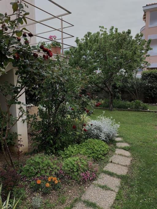 באסקה Sunny Grandma'S Garden Apartment מראה חיצוני תמונה